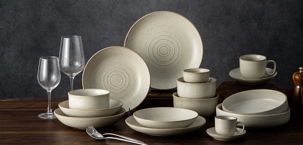 Silent Circle Minimal Ceramic Tableware Collection